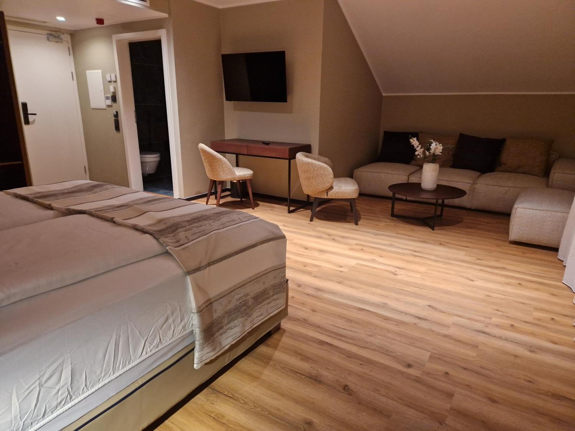 Hotel Wehra Wehr  Ngoại thất bức ảnh
