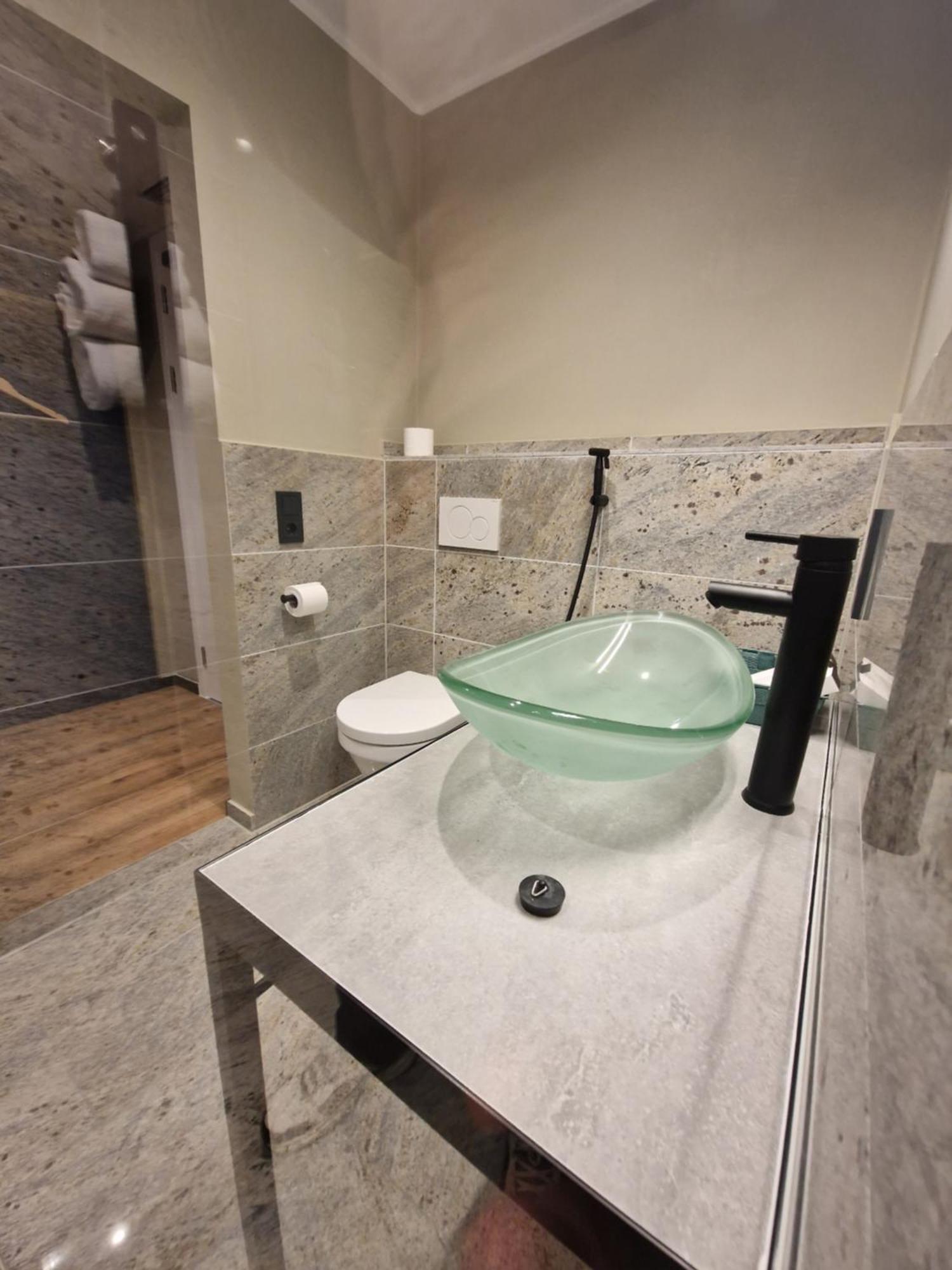 Hotel Wehra Wehr  Ngoại thất bức ảnh